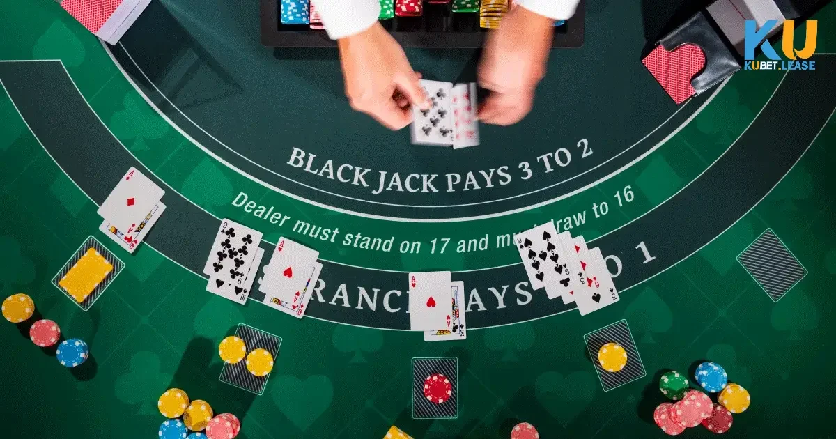 Một trong những mẹo chơi Blackjack hiệu quả là phát triển một chiến lược cược hợp lý